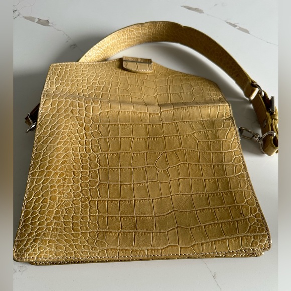 Leather - Picture 2 of 3